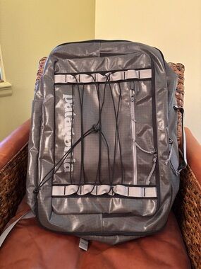 Patagonia Black Hole MLC 45l